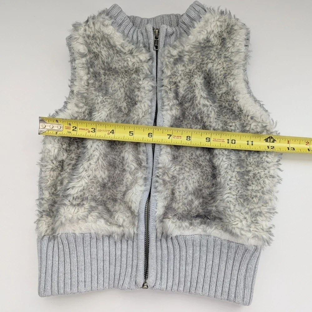 Gymboree Kids' (Size 5-6/Small) Furry Faux-Fur Full Zip-Up Vest